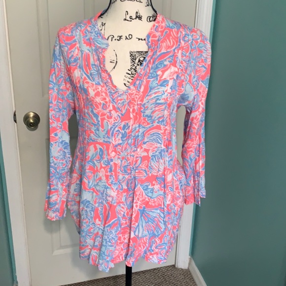 Lilly Pulitzer Tops - Lilly Pulitzer Tunic Shirt Size L